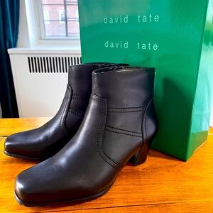 David Tate “Ellen” black leather, heeled ankle-boots.